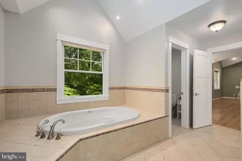11555 Michale Ct, Silver Spring, MD 20904 photo 38