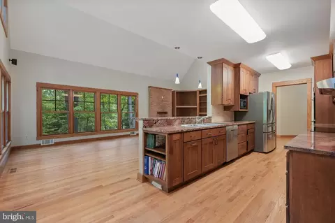 11555 Michale Ct, Silver Spring, MD 20904 photo 25