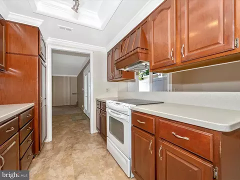 14601 Deerhurst Ter #210-B, Silver Spring, MD 20906 photo 14