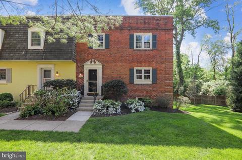 6648 Hillandale Rd #48, Chevy Chase, MD 20815