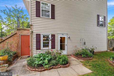 158 Bent Twig Ln #334, Gaithersburg, MD 20878