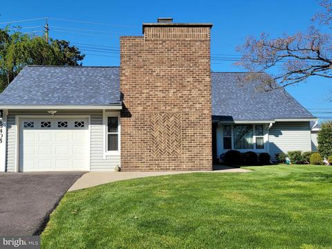 18405 Dutchess Dr, Olney, MD 20832