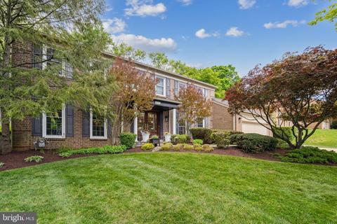 8717 Wandering Trail Dr, Potomac, MD 20854