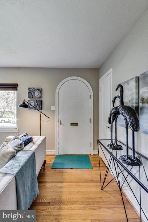 10015 Sutherland Rd, Silver Spring, MD 20901 photo 5