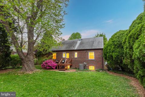 10015 Sutherland Rd, Silver Spring, MD 20901 photo 2