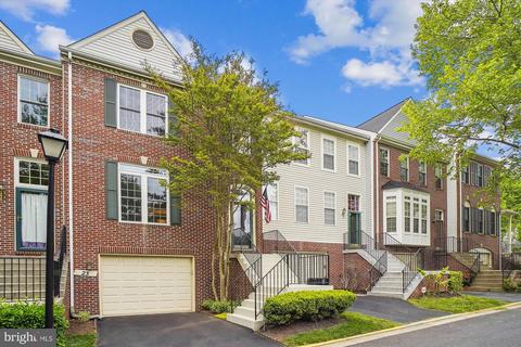 23 Battery Bend Ct, Montgomery Village, MD 20886