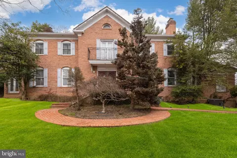 8300 Twin Forks Ln, Chevy Chase, MD 20815