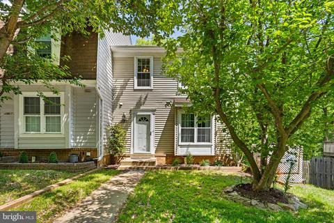 12815 Climbing Ivy Dr, Germantown, MD 20874