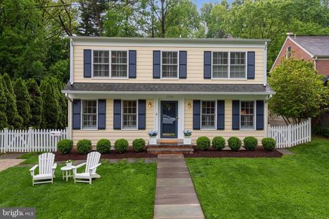 4709 Fort Sumner Dr, Bethesda, MD 20816