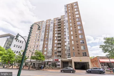 930 Wayne Ave #1305, Silver Spring, MD 20910 photo 2