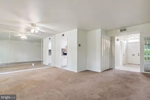 8900 16th St #8900, Silver Spring, MD 20910 photo 9