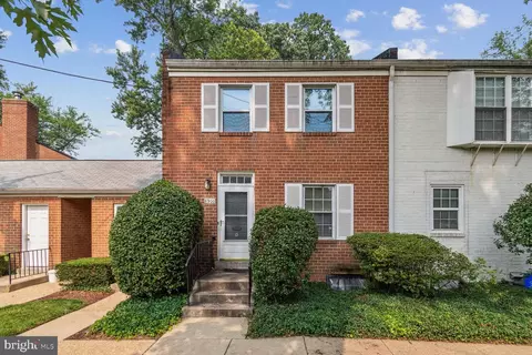8900 16th St #8900, Silver Spring, MD 20910