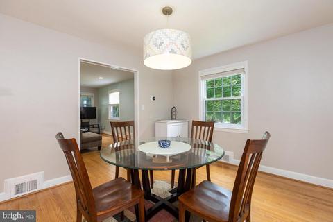9218 Mintwood St, Silver Spring, MD 20901 photo 13