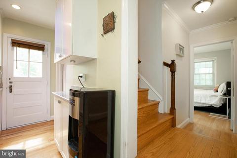 9218 Mintwood St, Silver Spring, MD 20901 photo 9