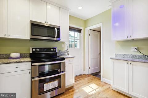9218 Mintwood St, Silver Spring, MD 20901 photo 8