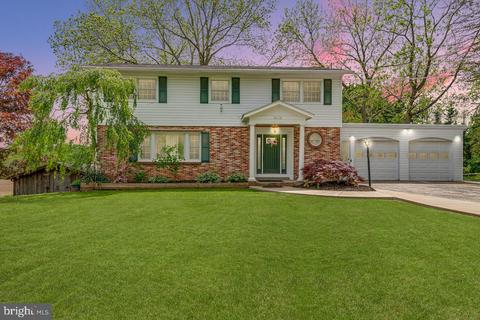 8116 Jonnie Ln, Gaithersburg, MD 20882