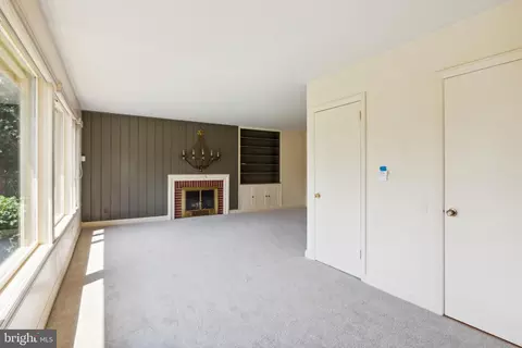 401 Quaint Acres Dr, Silver Spring, MD 20904 photo 6