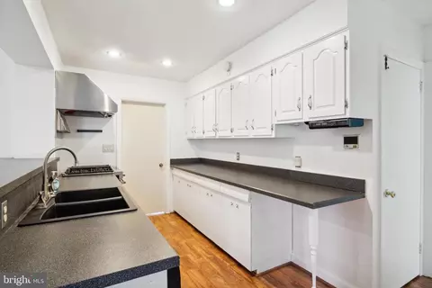 401 Quaint Acres Dr, Silver Spring, MD 20904 photo 12