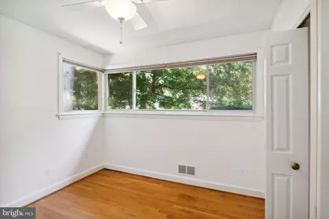 401 Quaint Acres Dr, Silver Spring, MD 20904 photo 17