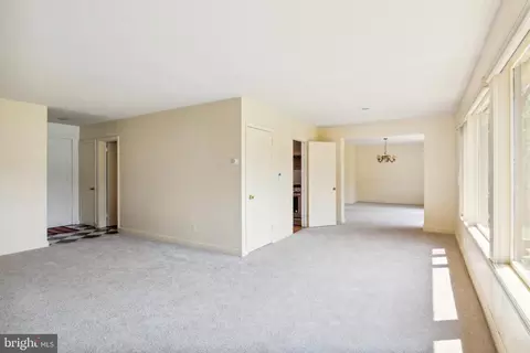 401 Quaint Acres Dr, Silver Spring, MD 20904 photo 5
