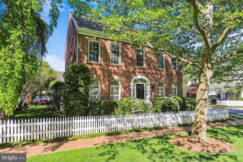 203 Beckwith St, Gaithersburg, MD 20878