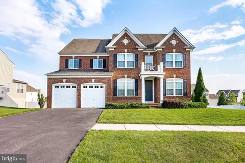 5808 Coppelia Dr, Derwood, MD 20855