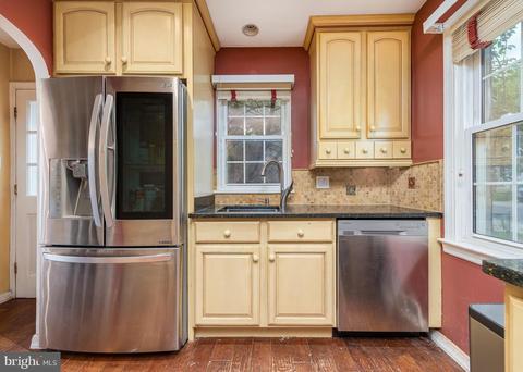 9902 Sutherland Rd, Silver Spring, MD 20901 photo 7