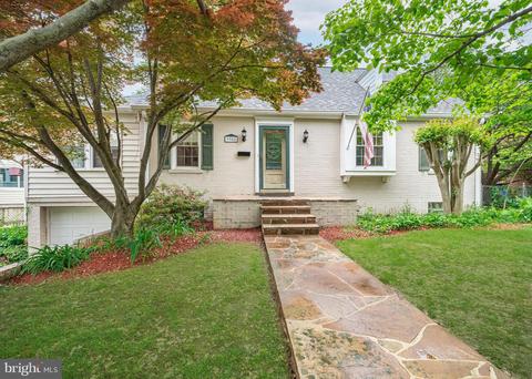 9902 Sutherland Rd, Silver Spring, MD 20901 photo 3