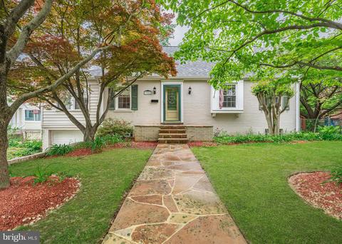 9902 Sutherland Rd, Silver Spring, MD 20901 photo 2