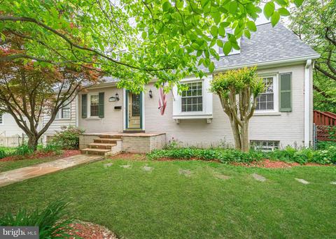 9902 Sutherland Rd, Silver Spring, MD 20901 photo 4