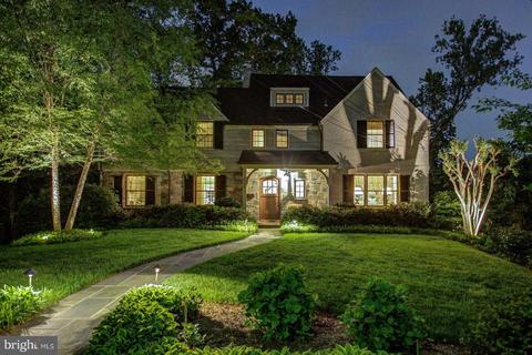 4900 Rockmere Ct, Bethesda, MD 20816