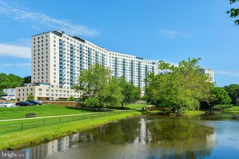 10401 Grosvenor Pl #318, Rockville, MD 20852