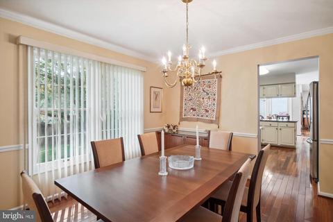 604 Avon Square Ct, Silver Spring, MD 20905 photo 7