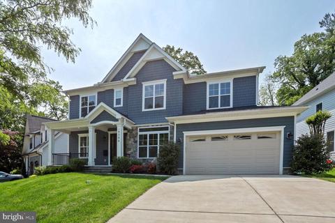 6306 Bannockburn Dr, Bethesda, MD 20817