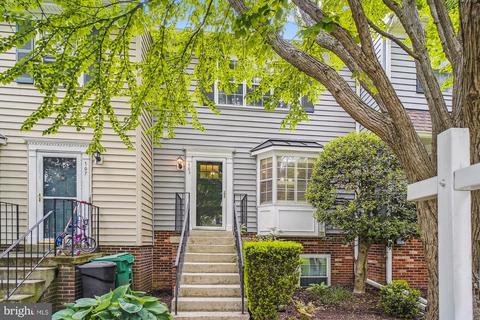 105 Barnsfield Ct #228, Gaithersburg, MD 20878