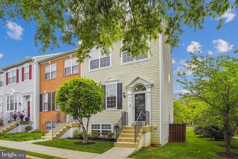 1 Castle Garden Ct, Olney, MD 20832