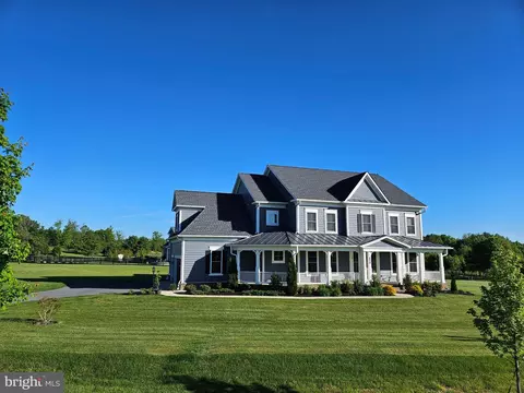 6820 Maple Knoll Dr, Gaithersburg, MD 20882