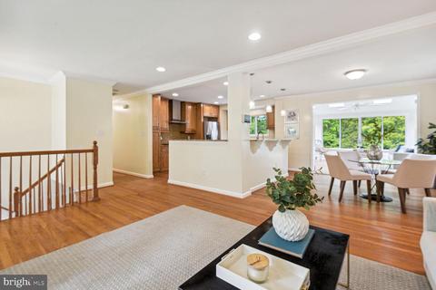 7809 Cayuga Ave, Bethesda, MD 20817
