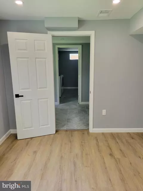 8825 Lanier Dr, Silver Spring, MD 20910 photo 44