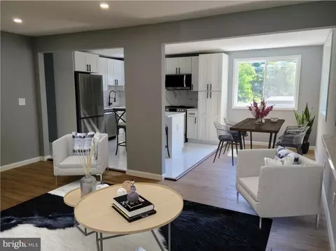 8825 Lanier Dr, Silver Spring, MD 20910 photo 10