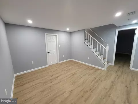 8825 Lanier Dr, Silver Spring, MD 20910 photo 39