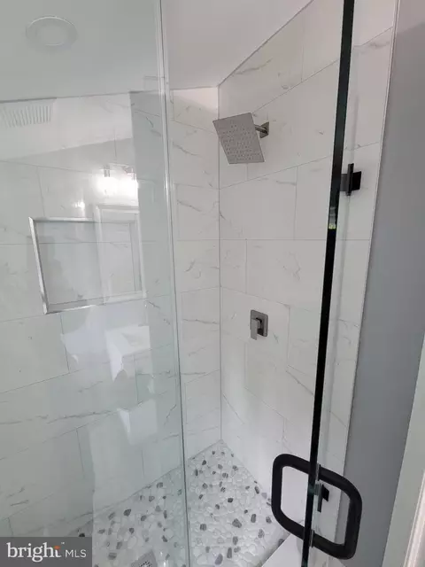 8825 Lanier Dr, Silver Spring, MD 20910 photo 19