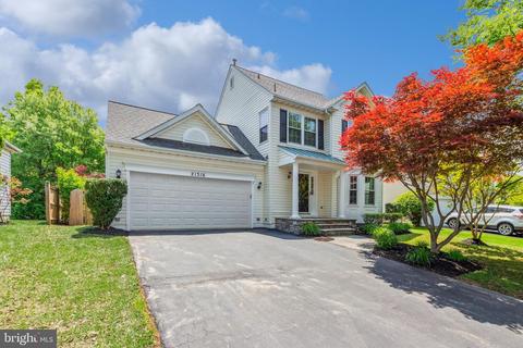 21316 Emerald Dr, Germantown, MD 20876