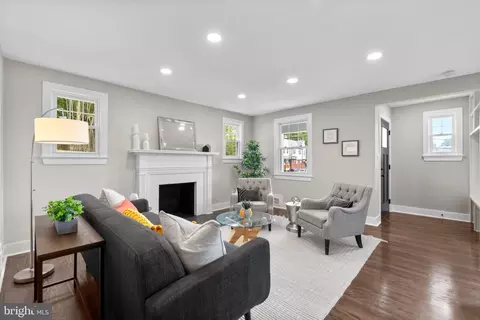 508 Dale Dr, Silver Spring, MD 20910 photo 5