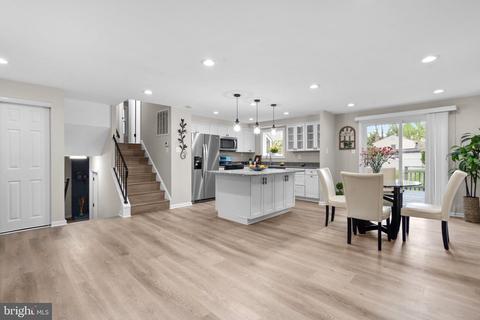 2219 Montgomery St, Silver Spring, MD 20910