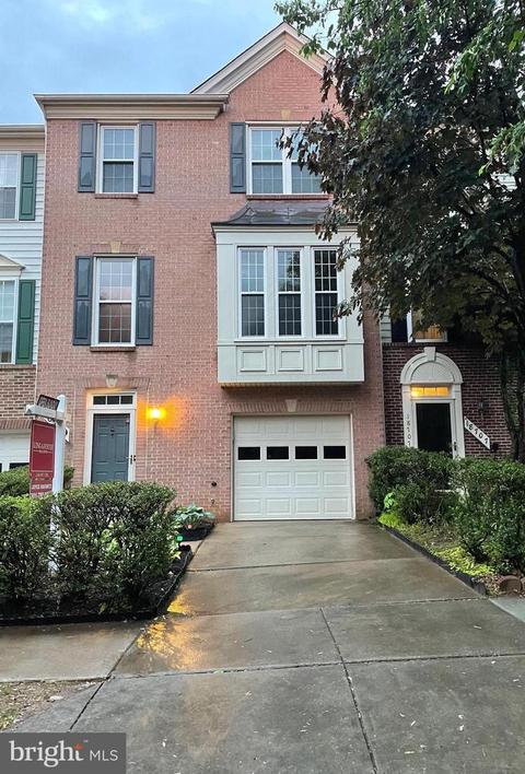 18709 Autumn Mist Dr, Germantown, MD 20874
