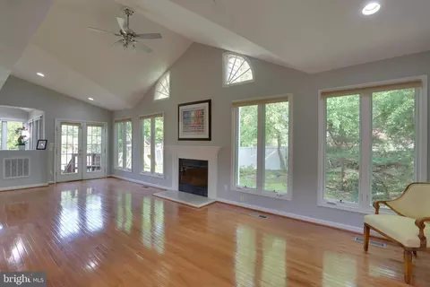 1100 Kersey Rd, Silver Spring, MD 20902 photo 14