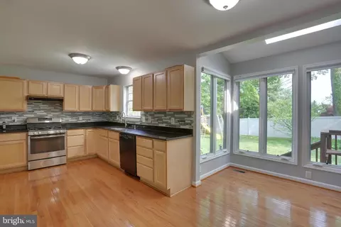 1100 Kersey Rd, Silver Spring, MD 20902 photo 7