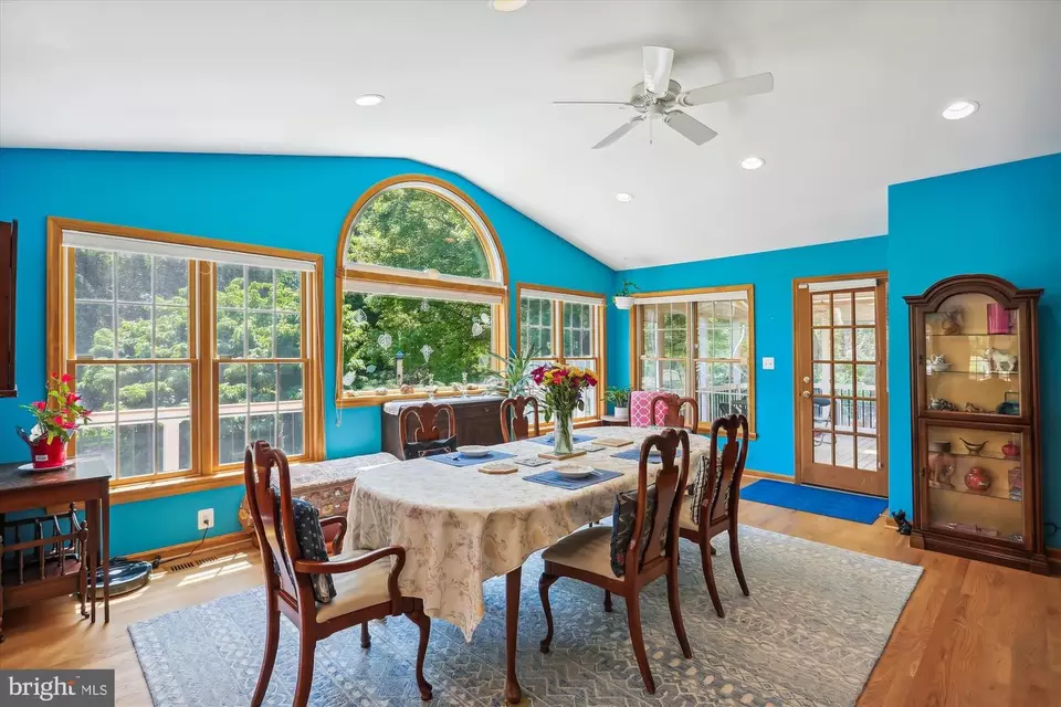  5806 Dimes Rd, Rockville, MD 20855 photo 9