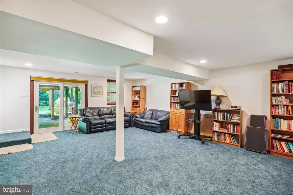  5806 Dimes Rd, Rockville, MD 20855 photo 39